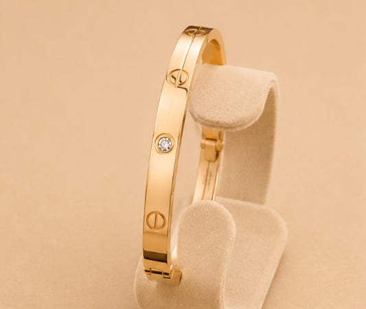 Solitaire Signature Bangle