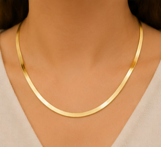 Sleek Herringbone Gold Chain